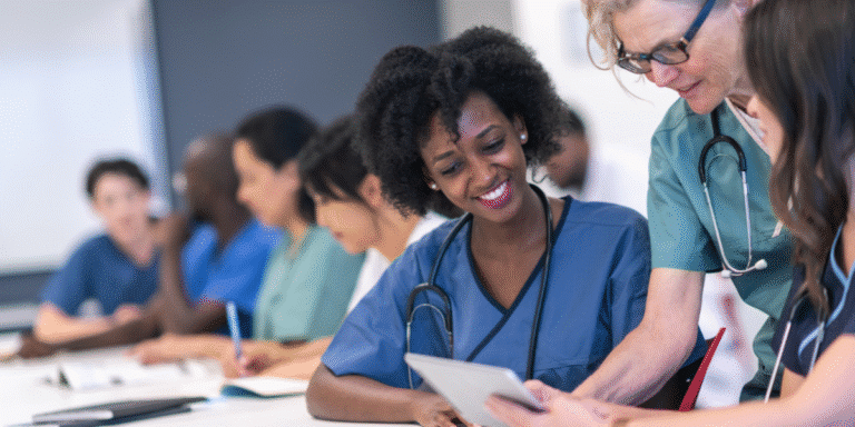 Career Opportunities After an Assistant Pharmacy Course in Canada