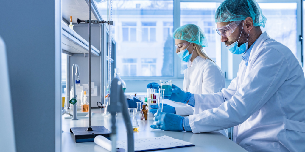 How to become a medical laboratory technician in Ontario